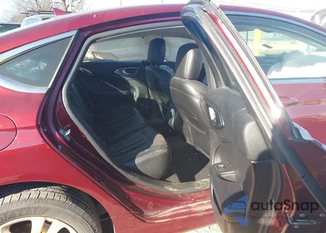 2016 Chrysler 200 Limited Platinum из США, поврежденный, VIN 1C3CCCAB3GN184843